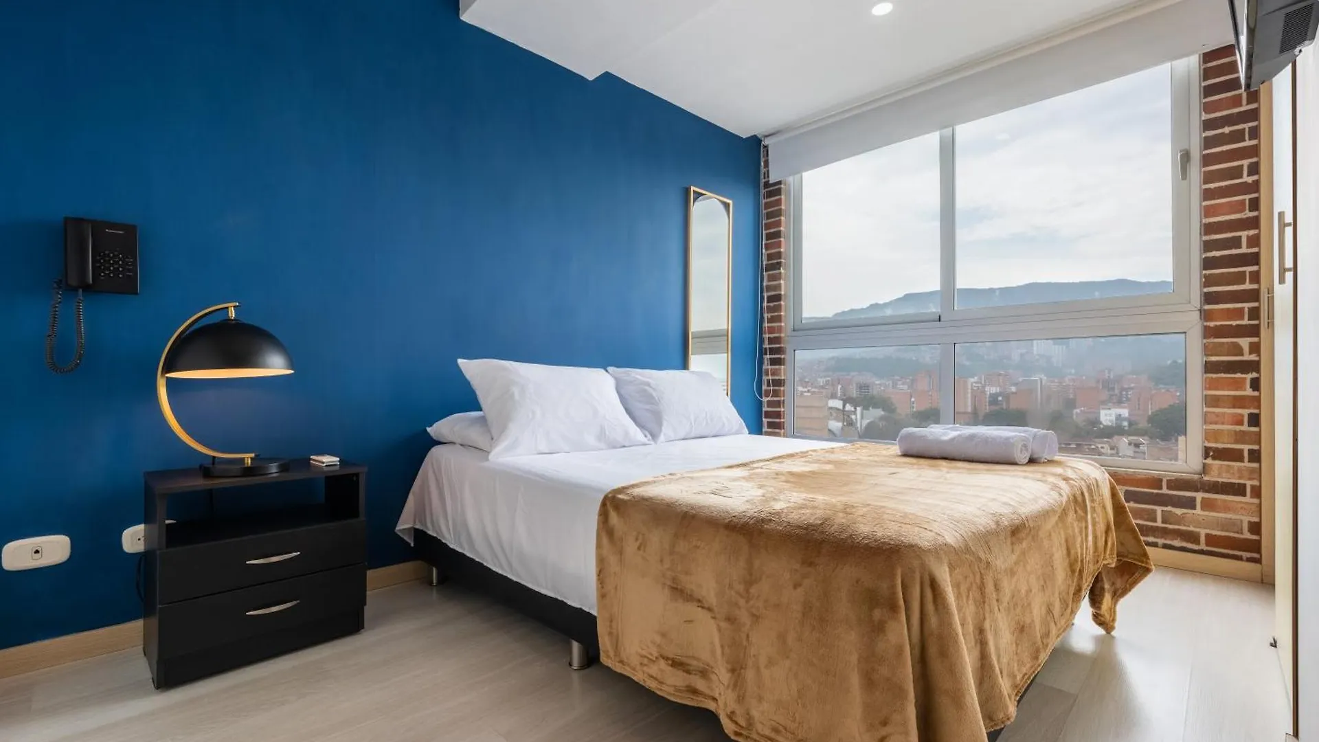 Stunning Views In Laureles-Ac-200Mb Wifi Apartment Medellin
